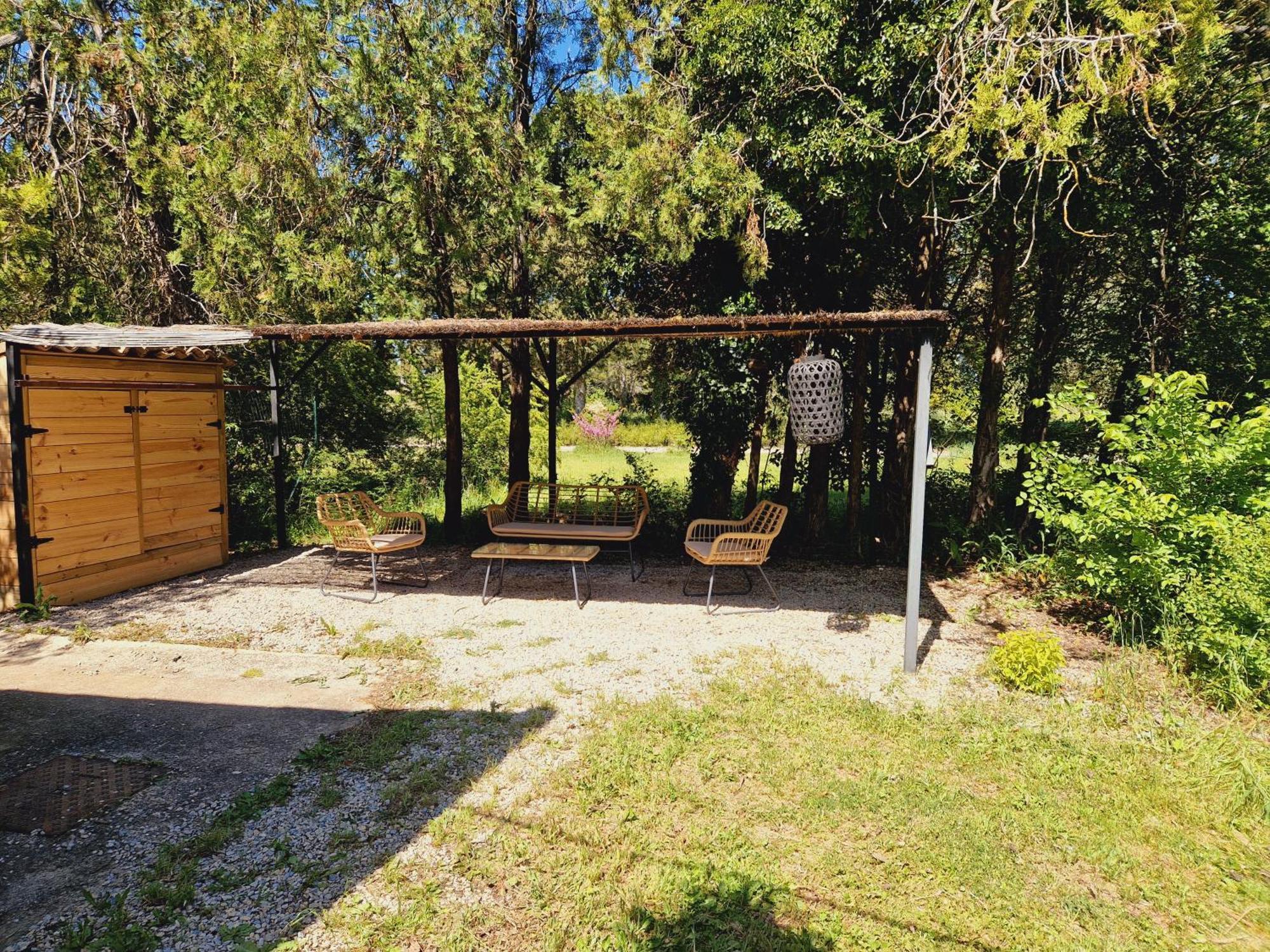 Mas Du Rollier Chambres D'Hotes Eygalières Exterior foto